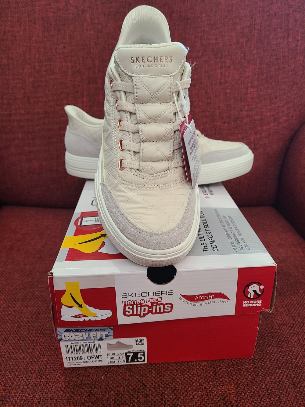 Skechers Off White & Beige Slip-On Quilted Comfort Sneakers